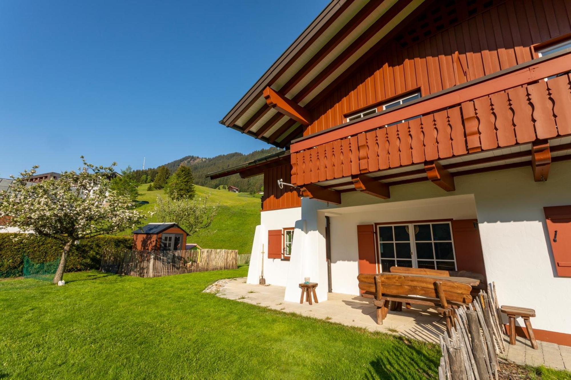 Haus Berg & Tal Apartment Hirschegg  Exterior photo
