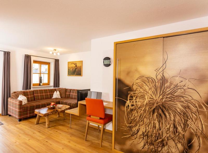 Haus Berg & Tal Apartment Hirschegg  Exterior photo